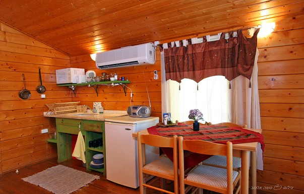 אירוח בשן בגולן - צימרים בגולן - ������ �מעלה גמלא - ������ ����